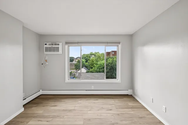 $104,900 | 3729 Snelling Avenue, Unit 308, Minneapolis, MN 55406