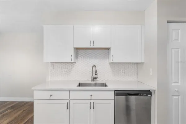 $194,000 | 2715 Northwest 104th Court, Unit 1, Gainesville, FL 32606