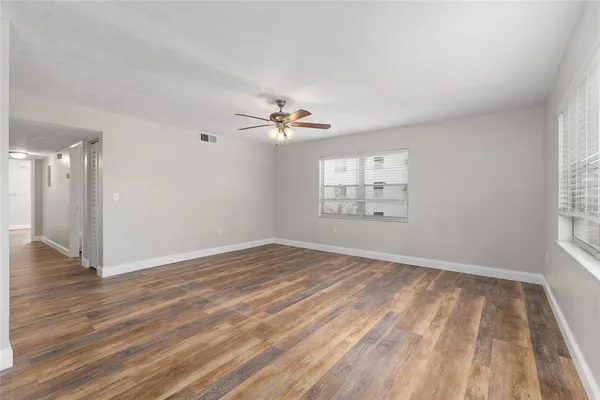 $194,000 | 2715 Northwest 104th Court, Unit 1, Gainesville, FL 32606