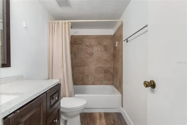 $194,000 | 2715 Northwest 104th Court, Unit 1, Gainesville, FL 32606