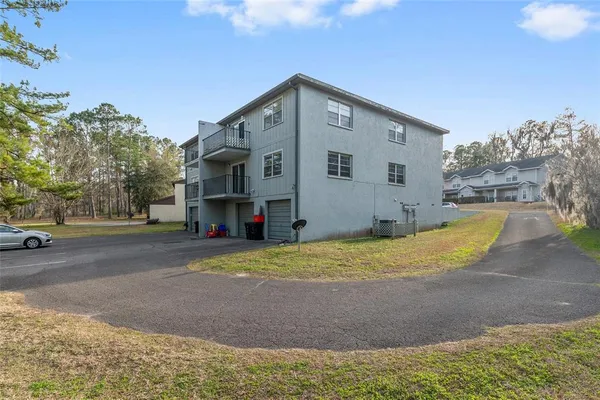 $194,000 | 2715 Northwest 104th Court, Unit 1, Gainesville, FL 32606