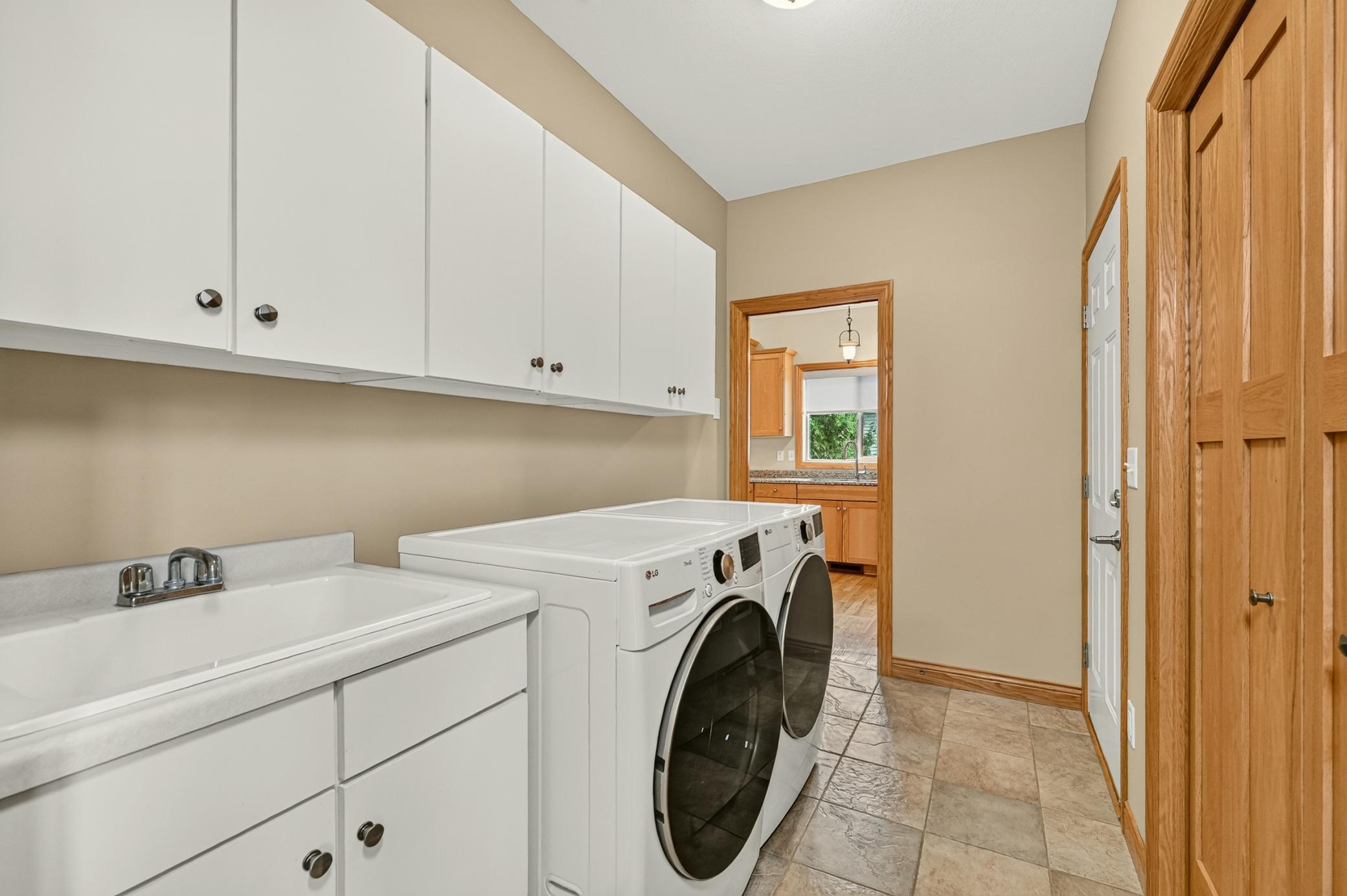 5048 Scenic View Drive Southwest Rochester, MN 55902 - Photo 13 of 29 Gallery Image 13