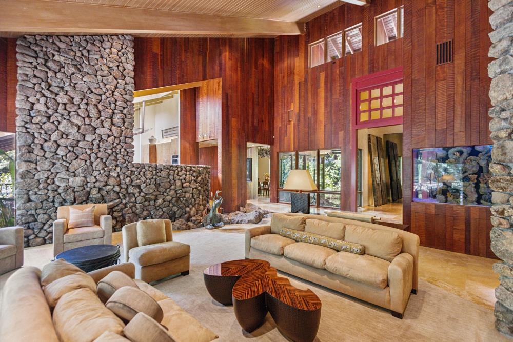 5312 Retreat Way Carmichael, CA 95608 - Photo 17 of 92 a living room with furniture and a window