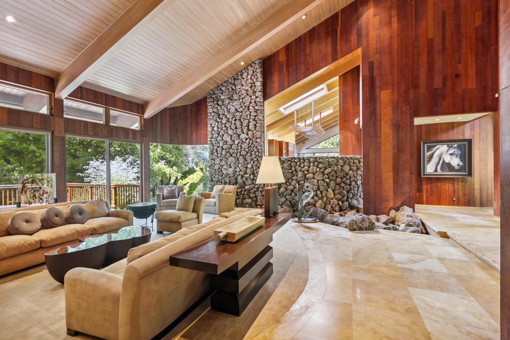 5312 Retreat Way Carmichael, CA 95608 - Photo 19 of 92 a living room with furniture and a large window