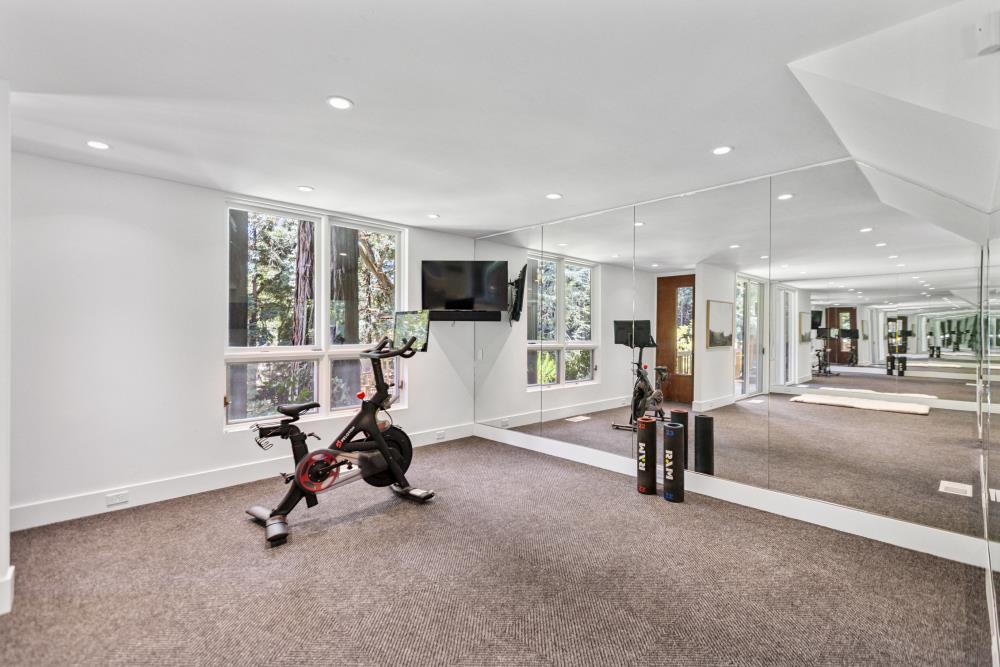 5312 Retreat Way Carmichael, CA 95608 - Photo 60 of 92 a view of a livingroom with gym equipment and a living room