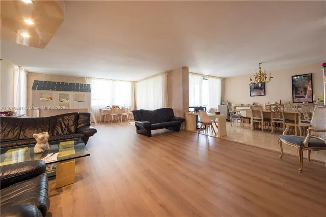 $1,199,000 | Bal Harbour, Bal Harbour, FL 33154