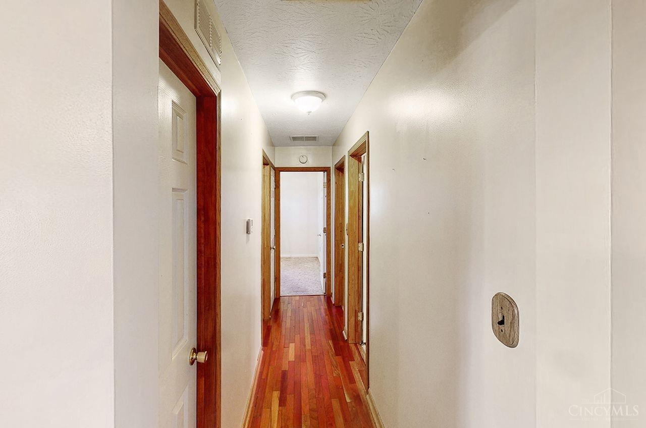 6953 Franklin Madison Road Middletown, OH 45042 - Photo 21 of 33 Gallery Image 21