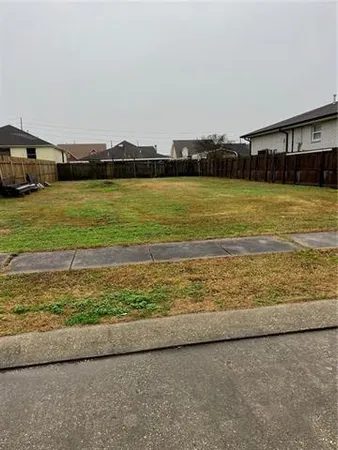$45,000 | 8316 Creole Drive, Chalmette, LA 70043