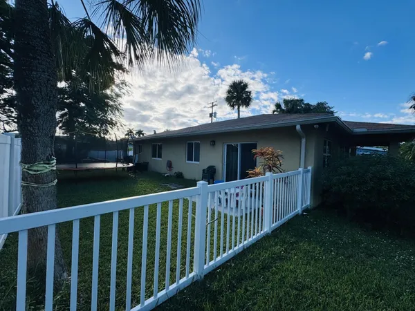 $489,000 | 5816 Seton Drive, Margate, FL 33063