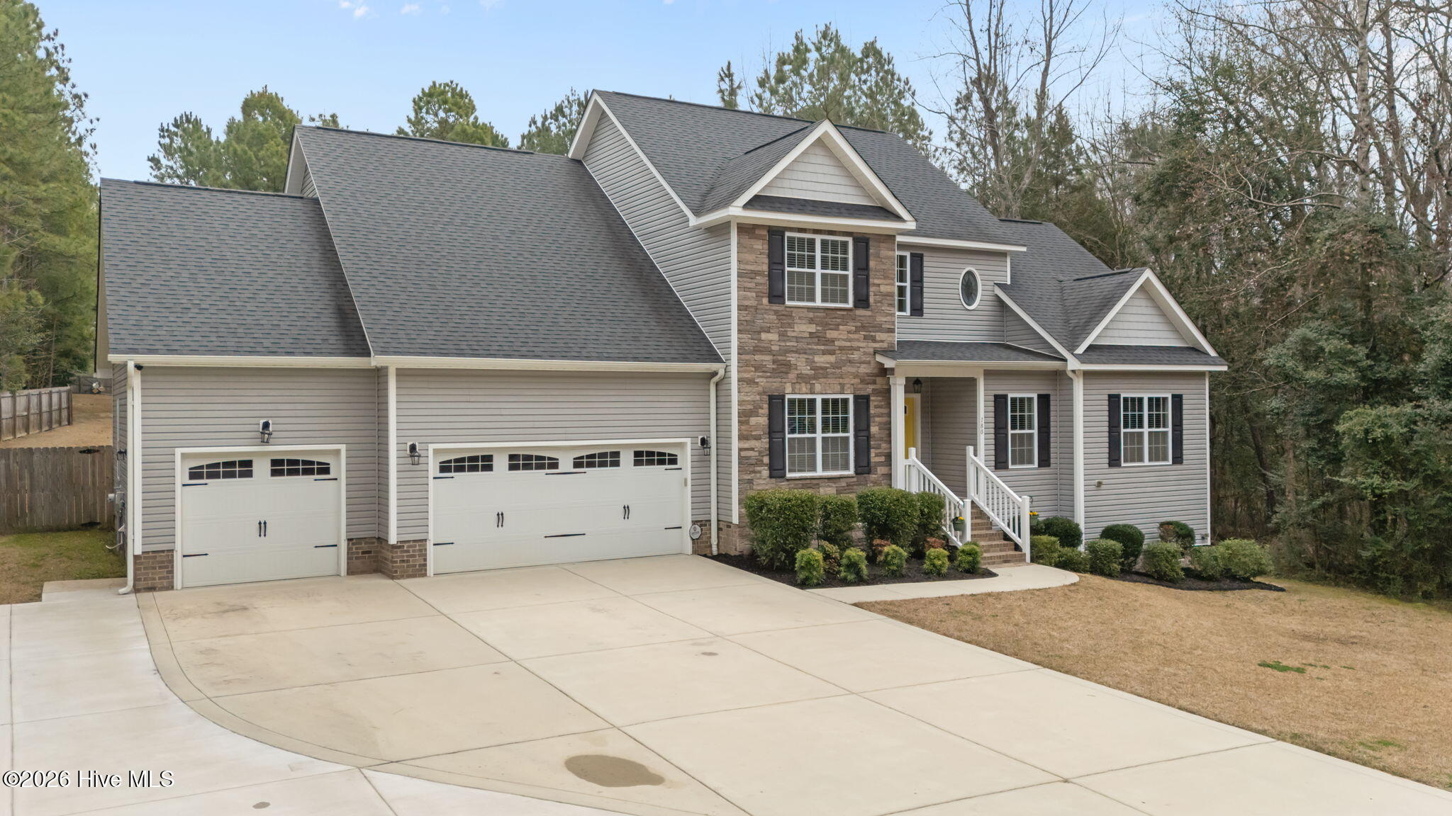 180 Dicks Hill Road Carthage, NC 28327 - Photo 2 of 49 3-web-or-mls-DJI_20240401133545_0647_D