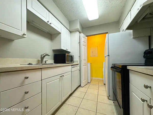 $1,300 | 10200 Belle Rive Boulevard, Unit 80, Jacksonville, FL 32256