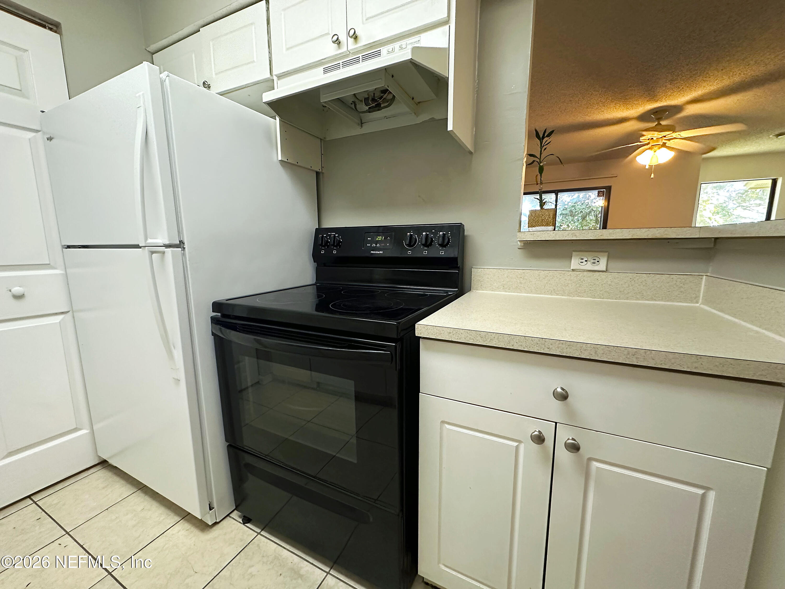 10200 Belle Rive Boulevard, Unit 80 Jacksonville, FL 32256 - Photo 6 of 38 IMG_4453