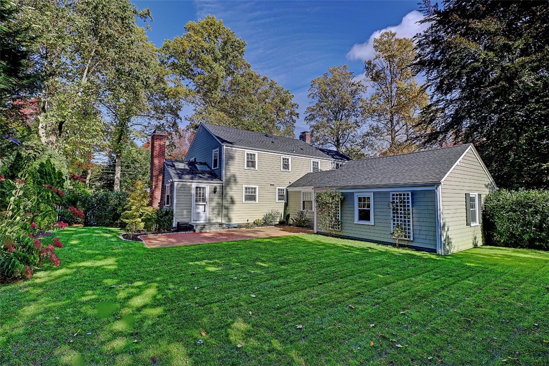 21 Lantern Lane Barrington, RI 02806 - Photo 3 of 25