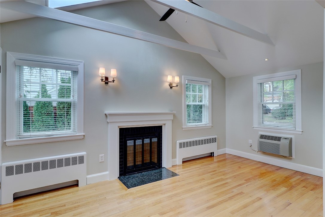 21 Lantern Lane Barrington, RI 02806 - Photo 10 of 25