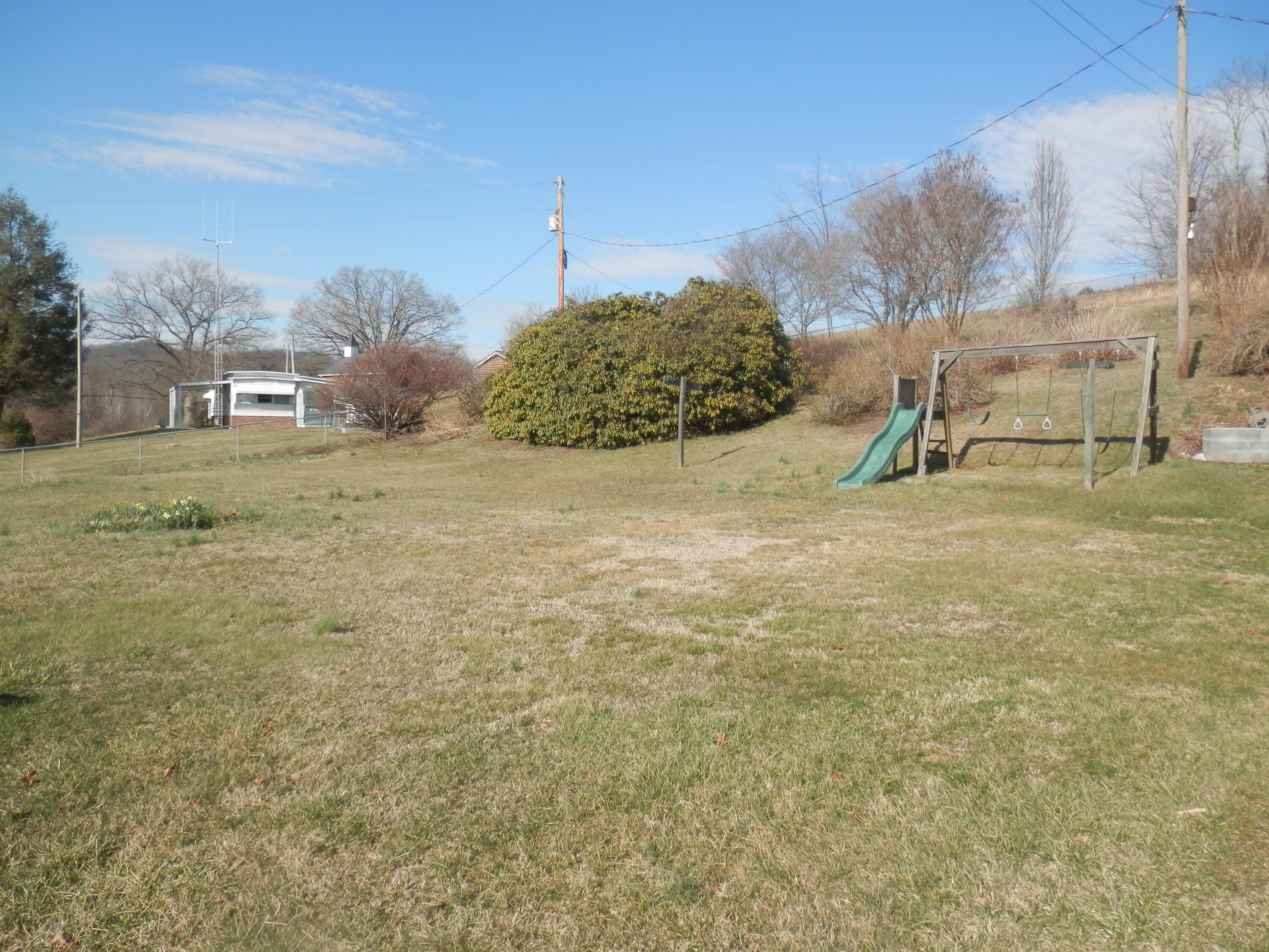 227 Clawson Road Jonesville, VA 24263 - Photo 4 of 17 P3030638