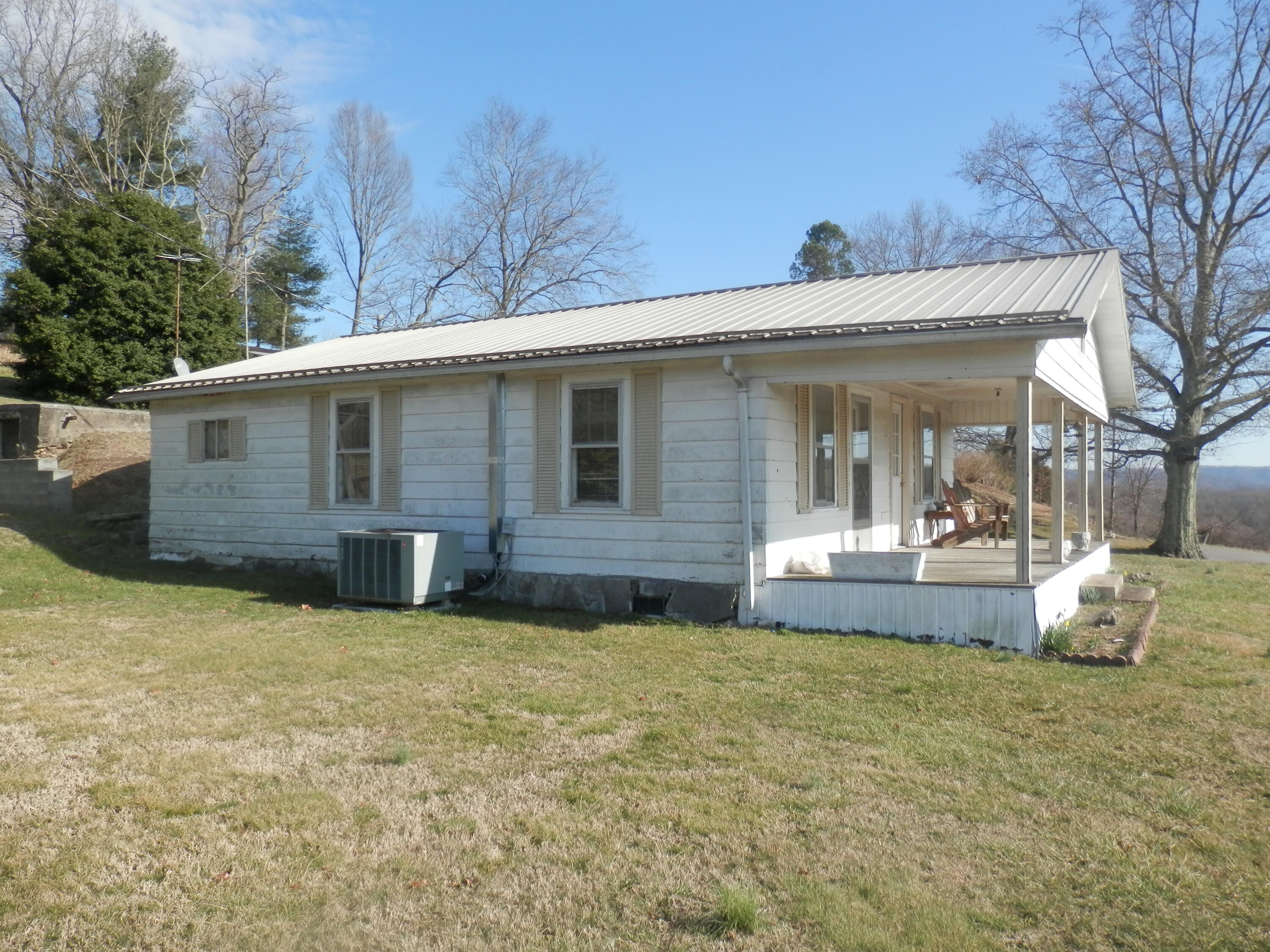 227 Clawson Road Jonesville, VA 24263 - Photo 5 of 17 P3030639
