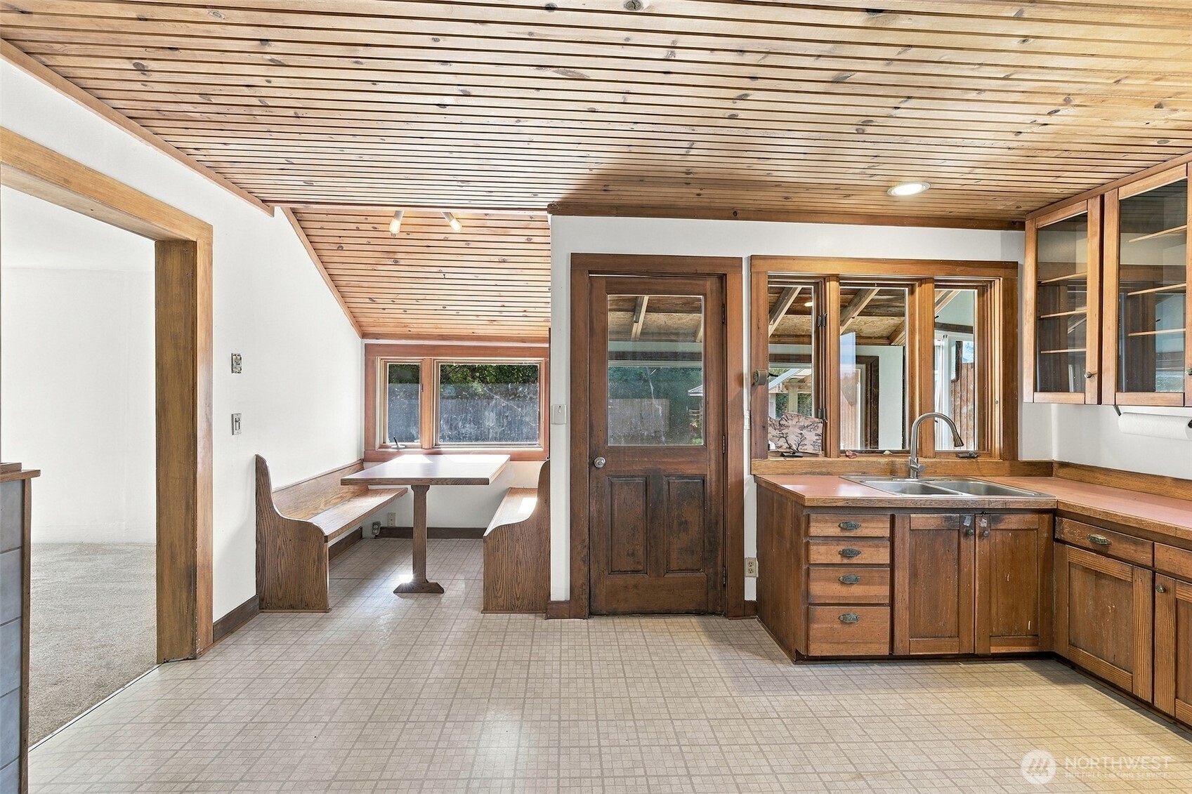 7460 Guemes Island Road Anacortes, WA 98221 - Photo 9 of 37 Gallery Image 9