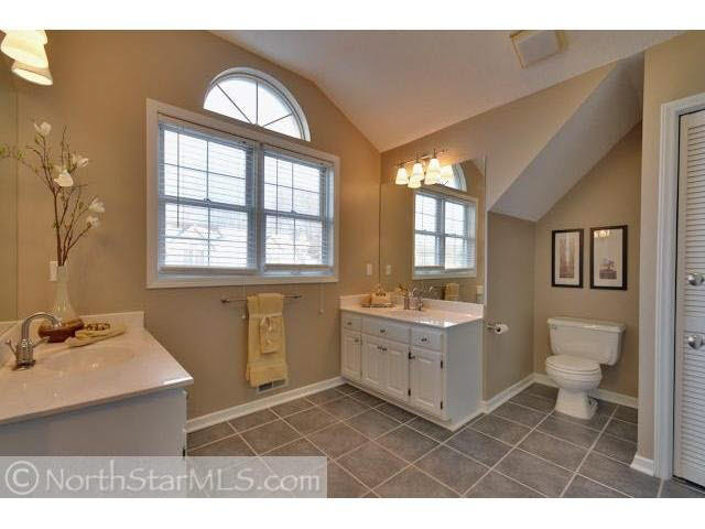 4926 Bayswater Road Minnetonka, MN 55345 - Photo 6 of 14 Gallery Image 6