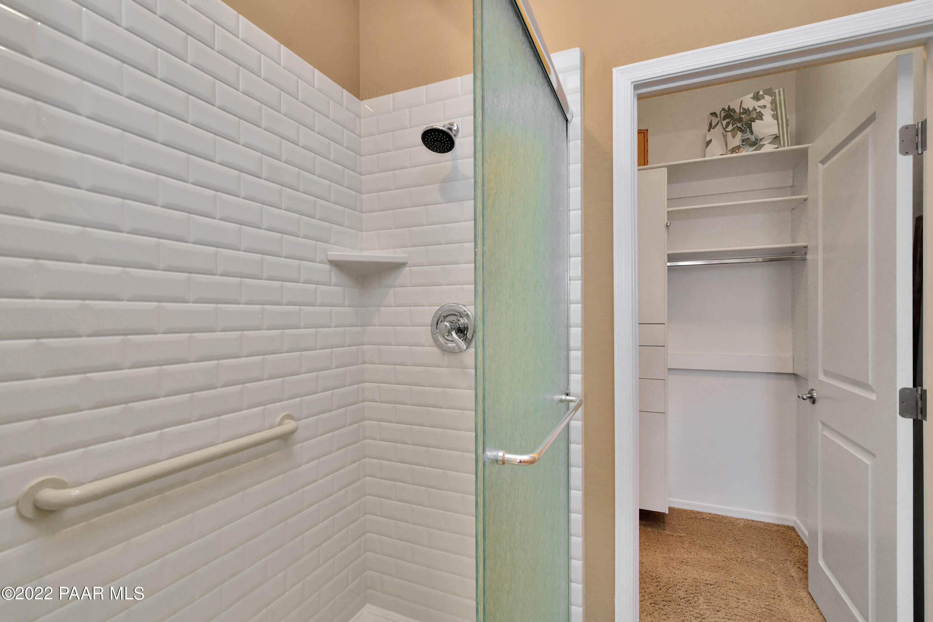 7209 Woolsey Ranch Road Prescott Valley, AZ 86314 - Photo 23 of 49 a bathroom with a shower