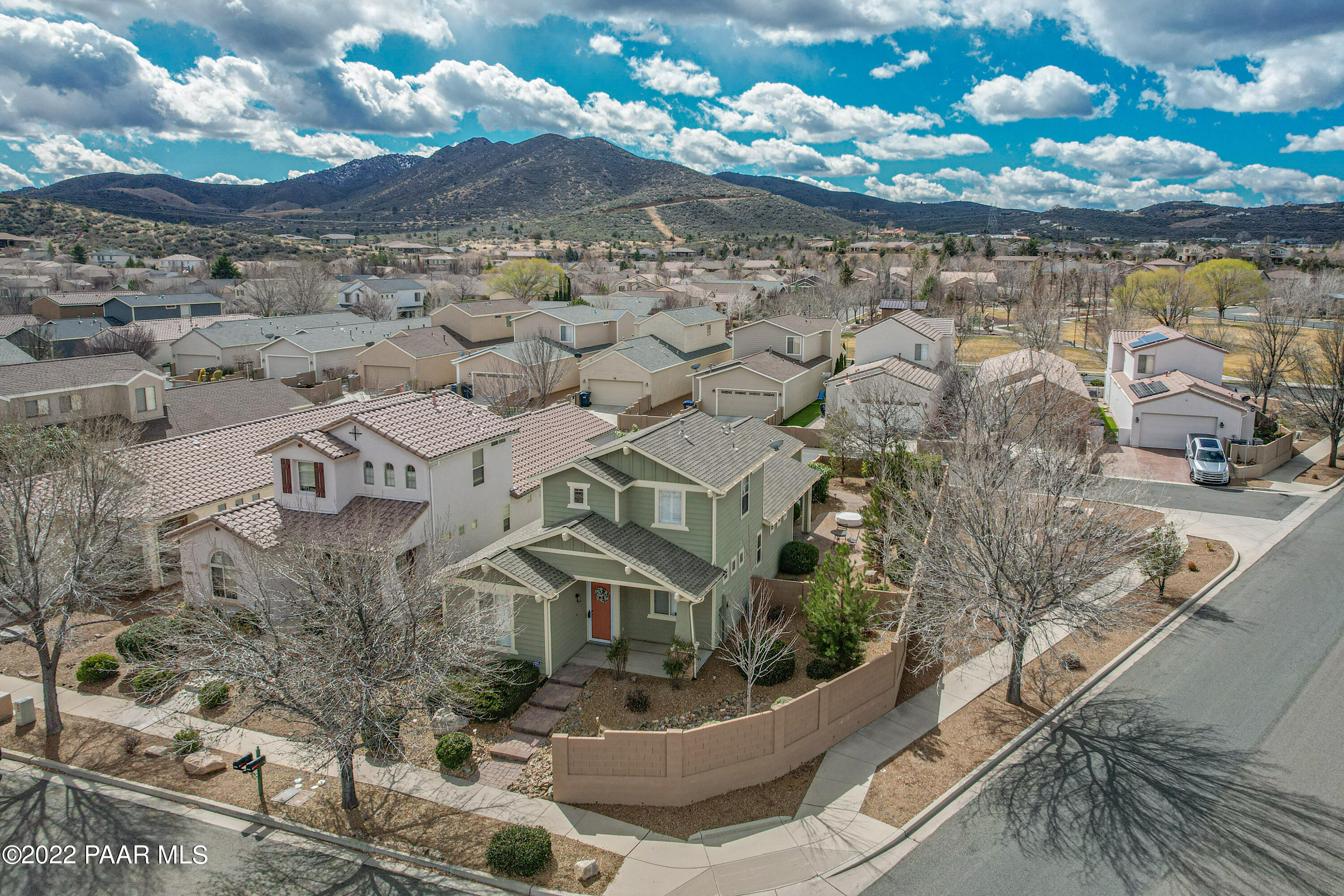 7209 Woolsey Ranch Road Prescott Valley, AZ 86314 - Photo 6 of 49 a view of a house with a yard
