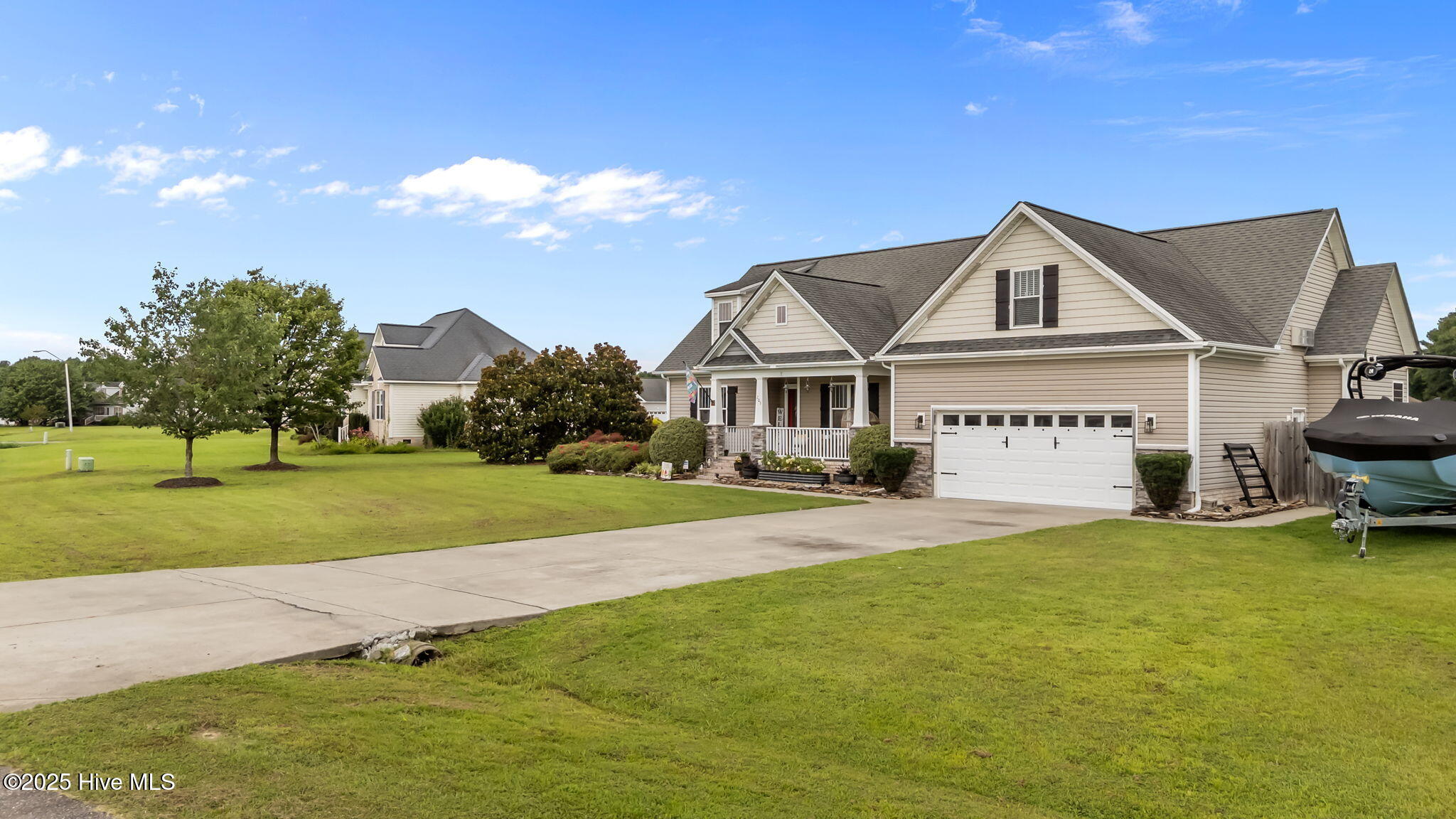 203 Willowbrook Drive Pikeville, NC 27863 - Photo 6 of 42 6-web-or-mls-DJI_20250715103626_0281_D