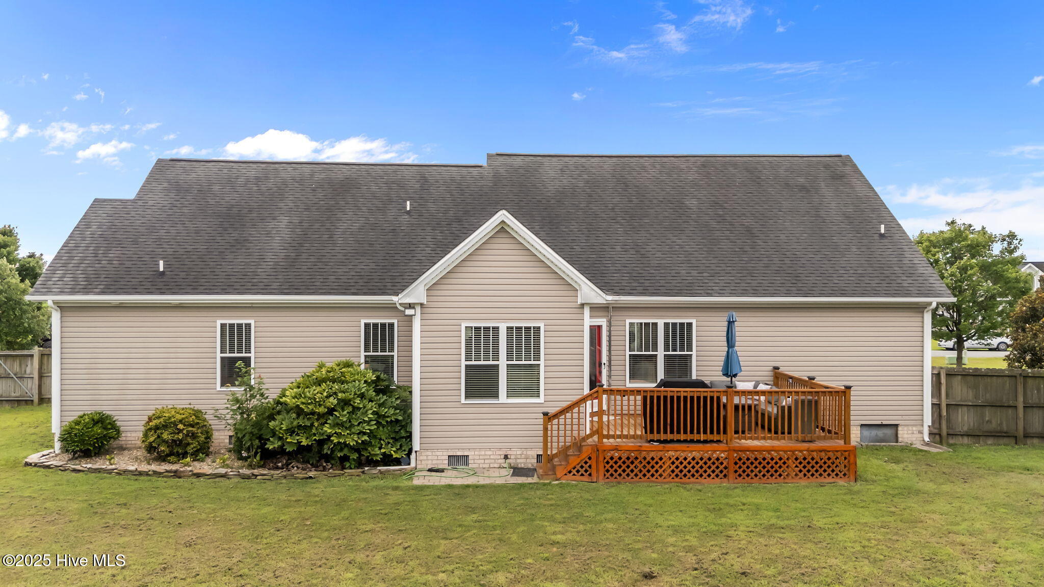 203 Willowbrook Drive Pikeville, NC 27863 - Photo 8 of 42 8-web-or-mls-DJI_20250715103729_0283_D