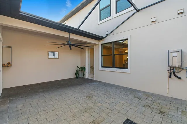 a view of empty room