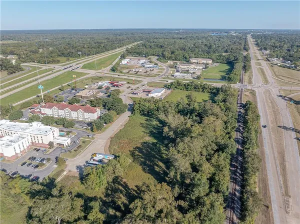 $550,000 | 6109 West Calhoun Drive, Alexandria, LA 71303