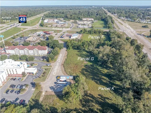 $550,000 | 6109 West Calhoun Drive, Alexandria, LA 71303