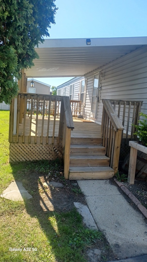 27W370 Geneva Road, Unit 125 Winfield, IL 60190 - Photo 2 of 18 Gallery Image 2