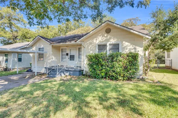 $210,000 | 1033 East Elm Street, Hillsboro, TX 76645