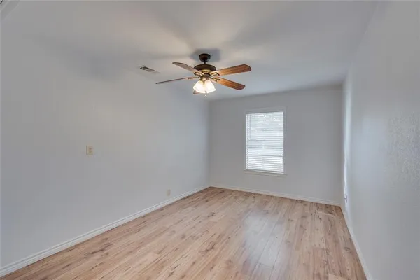 $210,000 | 1033 East Elm Street, Hillsboro, TX 76645