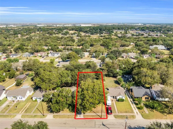 $210,000 | 1033 East Elm Street, Hillsboro, TX 76645