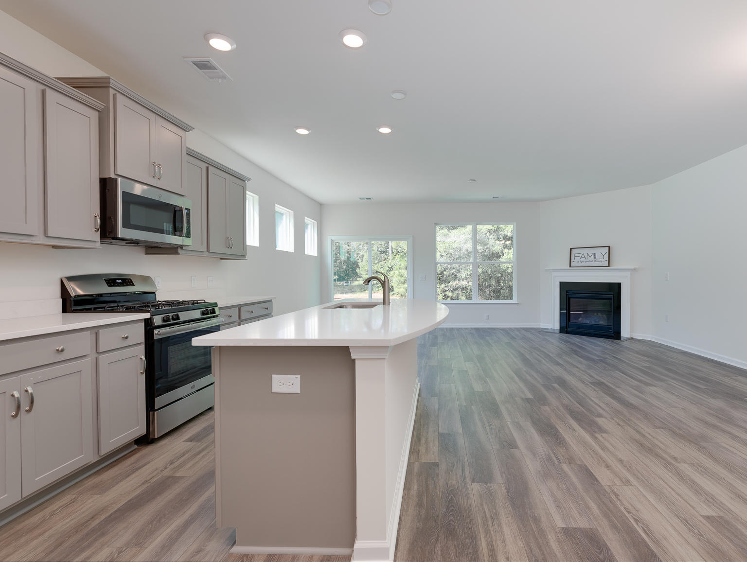 102 Alpine Road Summerville, SC 29485 - Photo 5 of 47 102alpine-9