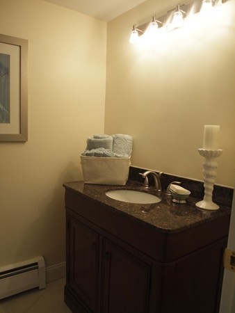 11 Robin Road Lynnfield, MA 01940 - Photo 19 of 30 Gallery Image 19