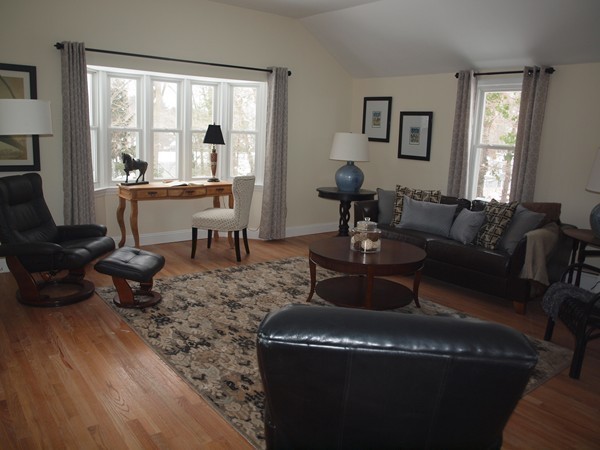 11 Robin Road Lynnfield, MA 01940 - Photo 25 of 30 Gallery Image 25