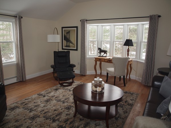 11 Robin Road Lynnfield, MA 01940 - Photo 26 of 30 Gallery Image 26