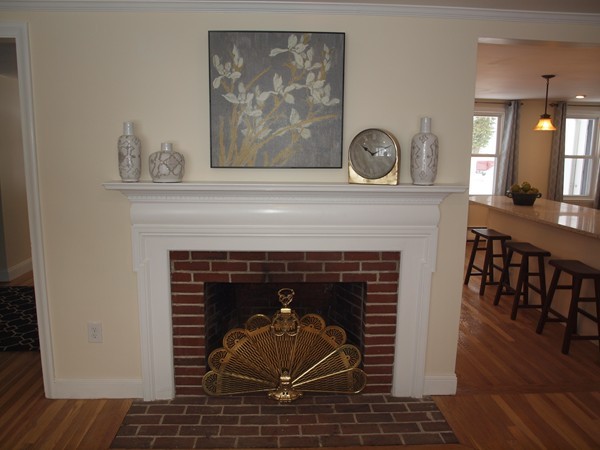 11 Robin Road Lynnfield, MA 01940 - Photo 9 of 30 Gallery Image 9