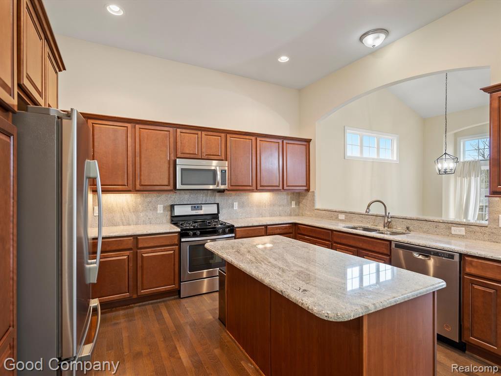 603 Poplar Court Rochester Hills, MI 48306 - Photo 7 of 26