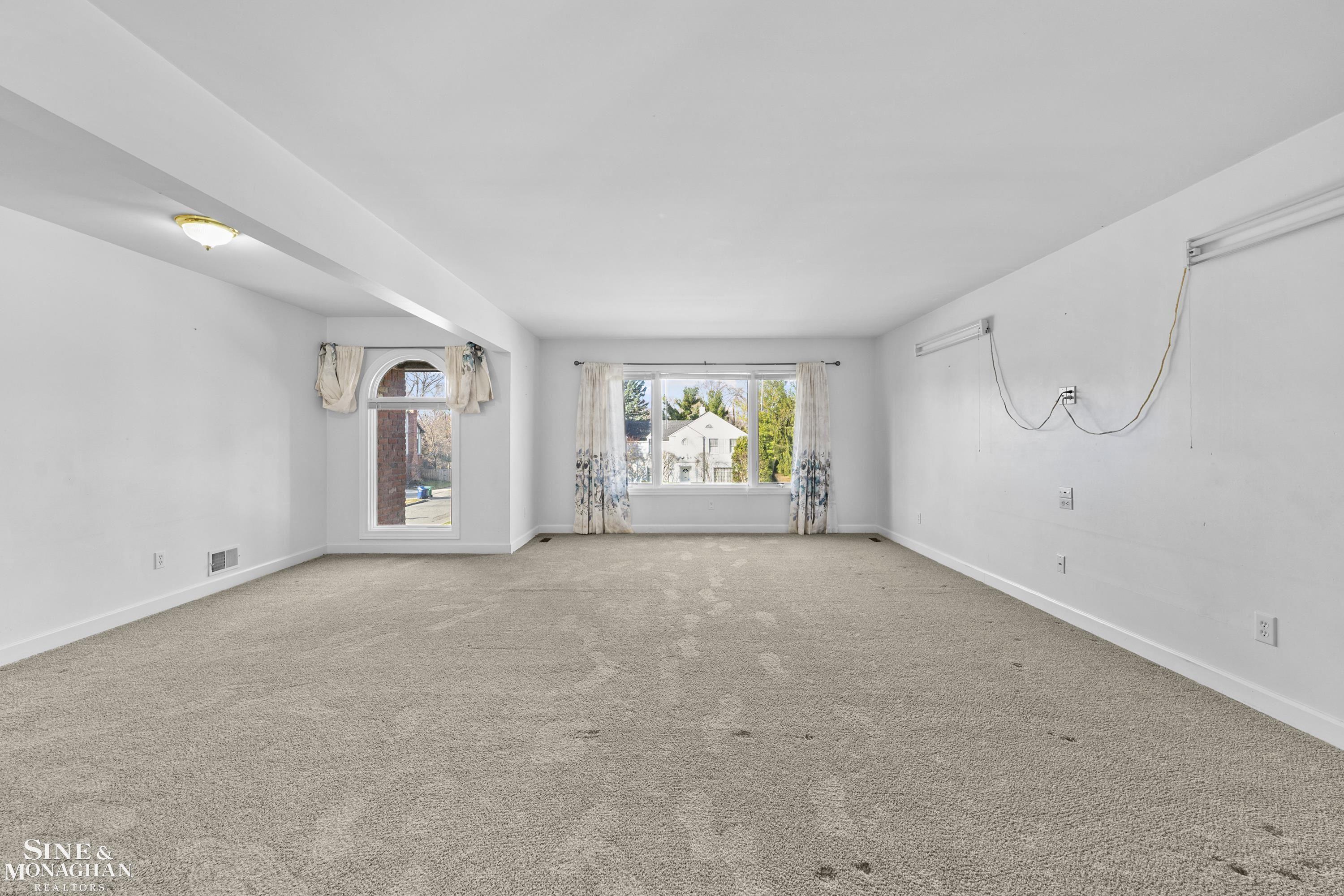 904 Trombley Road Grosse Pointe, MI 48230 - Photo 13 of 27