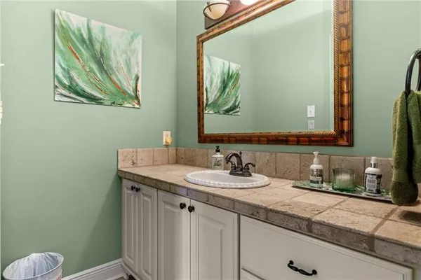 $319,000 | 4801 Paradise Point Drive, Ball, LA 71405