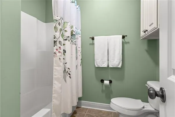 $319,000 | 4801 Paradise Point Drive, Ball, LA 71405