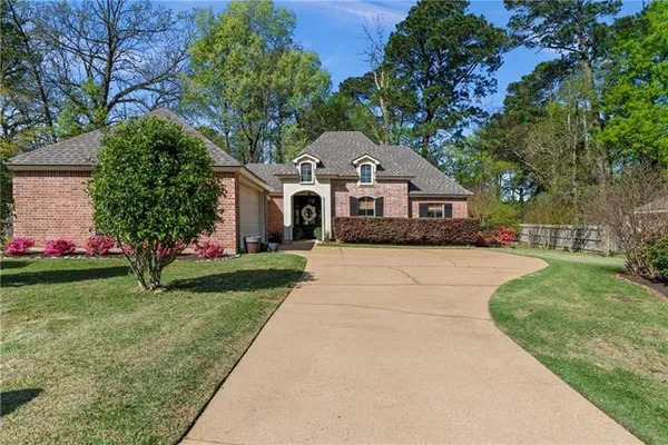 $319,000 | 4801 Paradise Point Drive, Ball, LA 71405