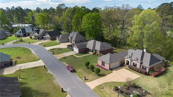 $319,000 | 4801 Paradise Point Drive, Ball, LA 71405