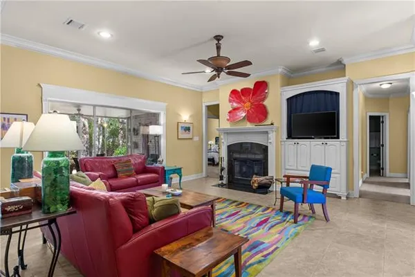 $319,000 | 4801 Paradise Point Drive, Ball, LA 71405