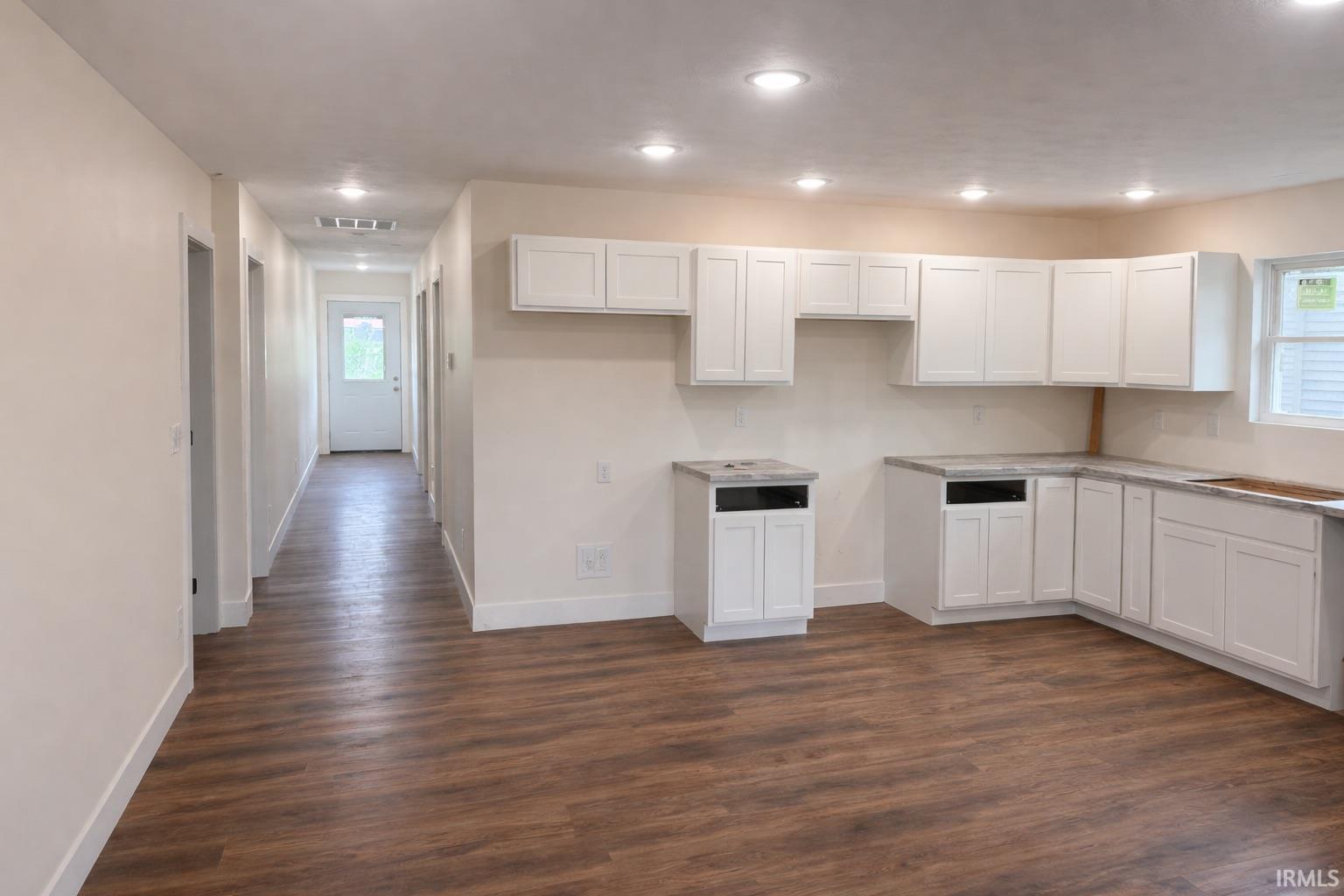 511 College Avenue Mitchell, IN 47446 - Photo 2 of 16