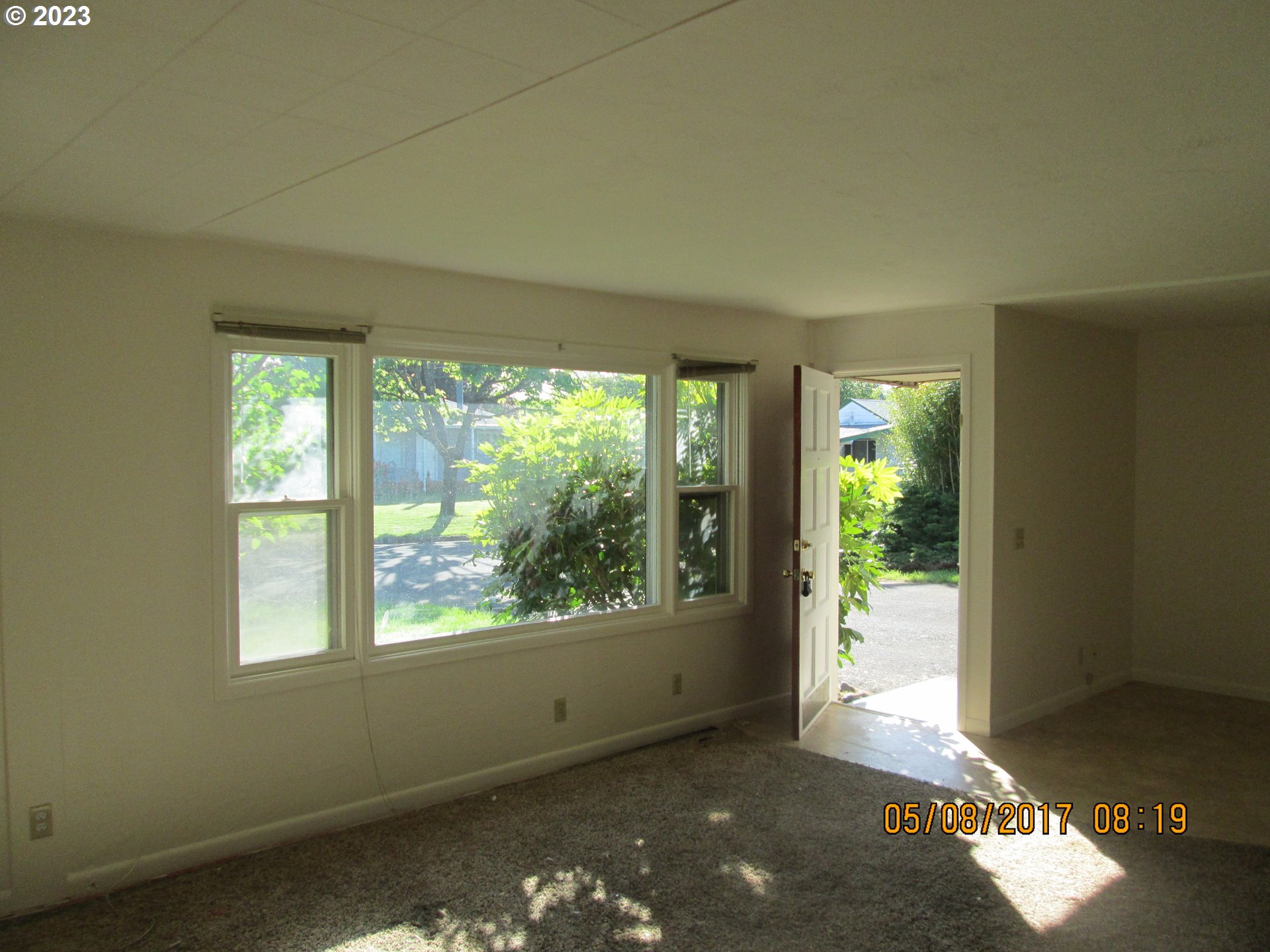 3130 Partridge Way Springfield, OR 97477 - Photo 10 of 14 a view of an empty room with a window