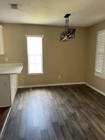 $2,295 | 1787 Old Ranch Road, Fort Walton Beach, FL 32547