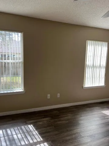 $2,295 | 1787 Old Ranch Road, Fort Walton Beach, FL 32547