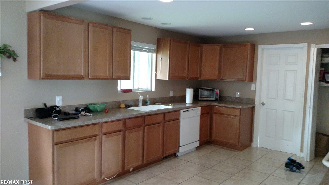 4658 Howland Road Almont, MI 48003 - Photo 8 of 40